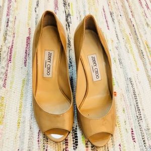 JIMMY CHOO BEIGE PATENT PLATFORMS SIZE 37